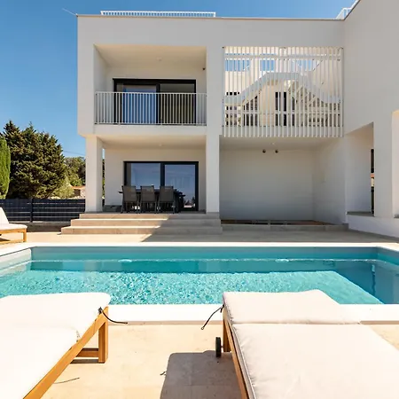 Horizon Apartment Vir